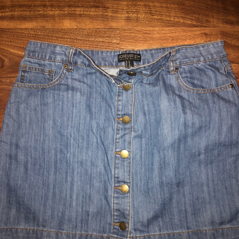 Denim skirt